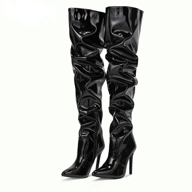 Stoere laarzen over de knie